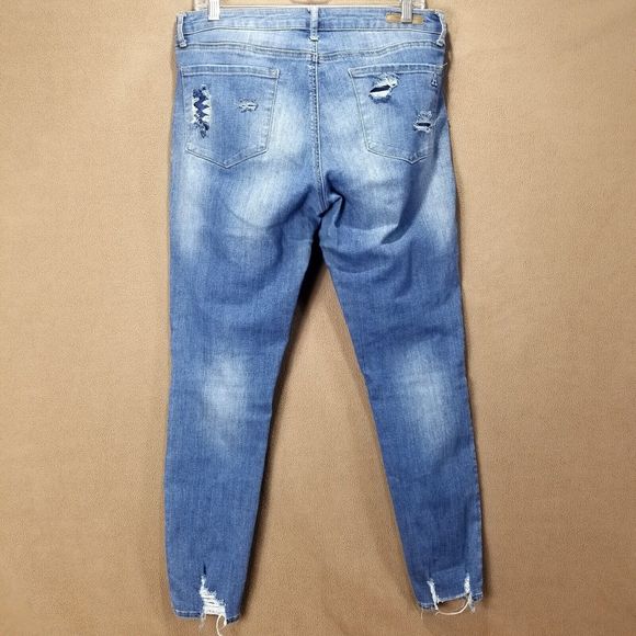 Articles Of Society Jeans Women's 31 Distressed jeans Blue Straight Denim - Picture 2 of 12